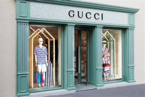 stabilimento gucci saint tropez|Gucci Inaugurates The Reopening Of Its Boutique In Saint.